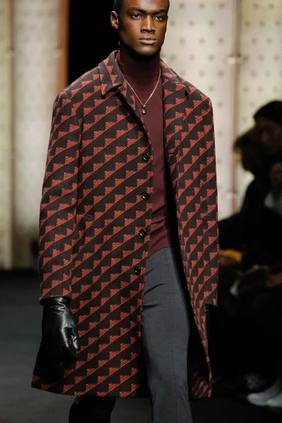 Look 1